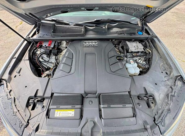 WA1VAAF71JD019111 2018 AUDI Q7 Silver Vista interior delantera