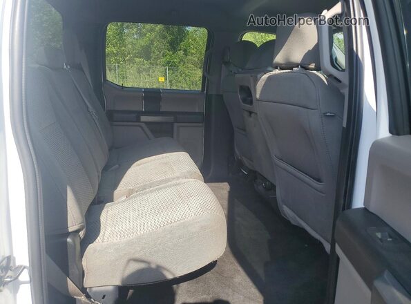 1FTFW1E59JFC66862 2018 FORD F150 White Widok wnętrza z tyłu