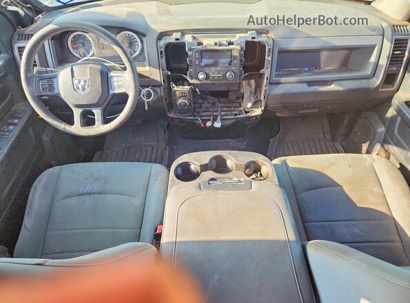 1C6RR6FG6KS722527 2019 RAM 1500 Черный Вид щитка приборов