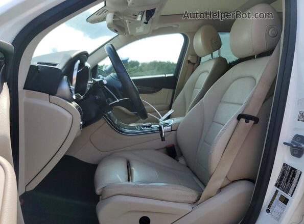 WDC0G4KB9HF253046 2017 MERCEDES-BENZ GLC-CLASS White Vista del salpicadero
