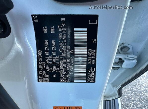 JTJHY7AX8J4264042 2018 LEXUS LX570 White Widok tylnych siedzeń