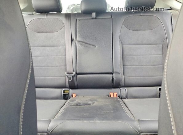 3VVRX7B28NM066666 2022 VOLKSWAGEN OTHER Gray უკანა სალონის ხედი