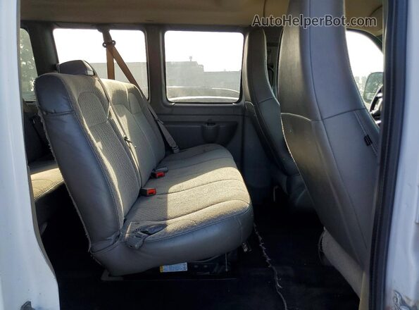 1GAZGMFG2K1278130 2019 CHEVROLET EXPRESS White Вид підкапотного простору