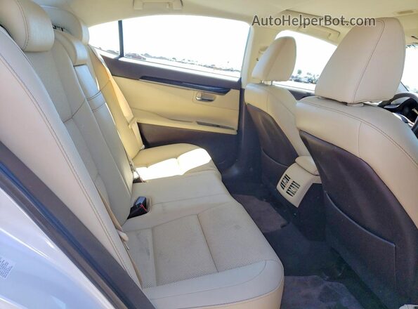 58ABK1GG0HU078556 2017 LEXUS ES White უკანა სავარძლების ხედი
