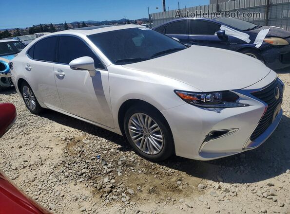 58ABK1GG3JU101382 2018 LEXUS ES White Przód prawy