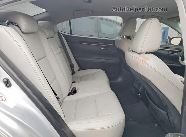 58ABK1GG4GU008041 2016 LEXUS ES Silver უკანა სავარძლების ხედი