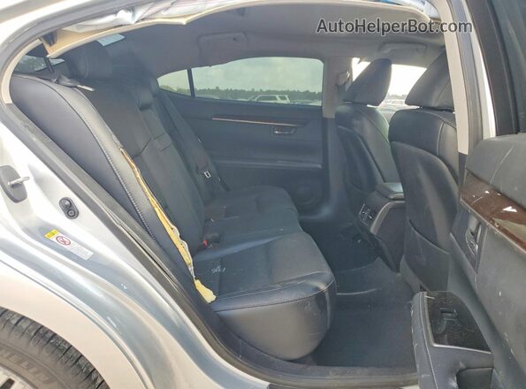 58ABK1GG4HU057774 2017 LEXUS ES Silver Սալոնի հետևի տեսք