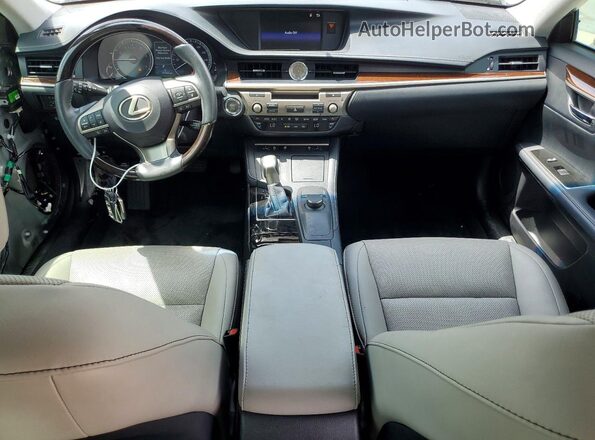 58ABK1GG4HU067088 2017 LEXUS ES Silver Dashboard view