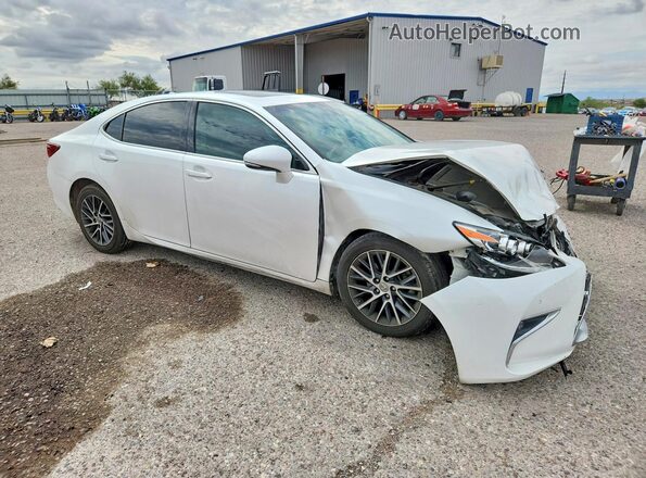 58ABK1GG6HU067979 2017 LEXUS ES White Front right