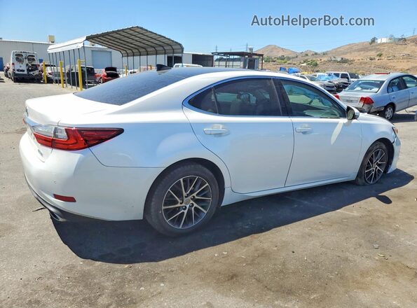 58ABK1GG8HU035986 2017 LEXUS ES White Trasero derecho