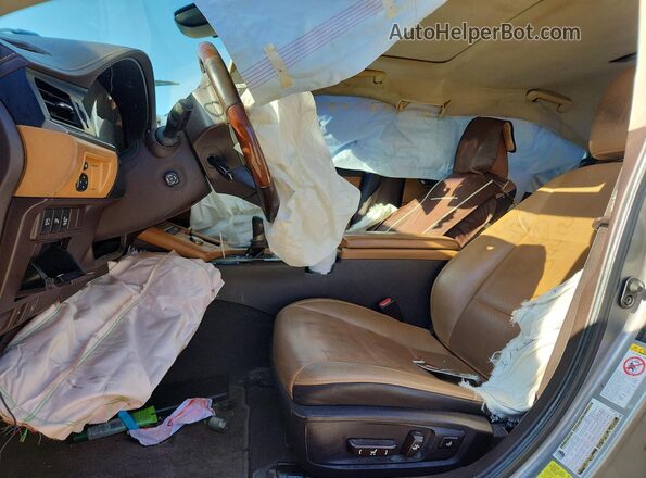 58ABK1GG8HU072598 2017 LEXUS ES Silver Front interior view