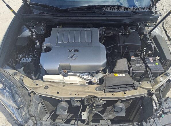 58ABK1GG8HU077641 2017 LEXUS ES Gray Rear interior view