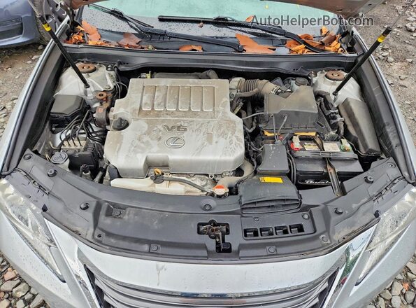 58ABK1GG9GU017396 2016 LEXUS ES Silver Widok wnętrza z tyłu