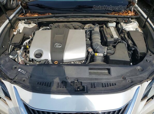 58ABZ1B10KU039276 2019 LEXUS ES White Vista interior trasera