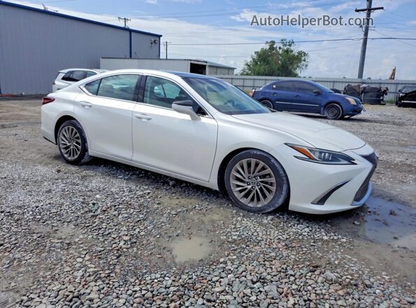 58ABZ1B15KU013322 2019 LEXUS ES Белый Передняя правая четверть