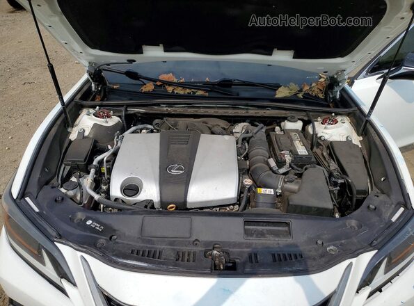 58ABZ1B15KU050175 2019 LEXUS ES White Widok wnętrza z tyłu