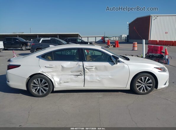58ABZ1B18KU008681 2019 LEXUS ES 350 White Widok wnętrza z tyłu