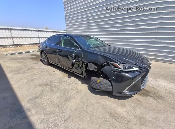 58AC21B18LU006701 2020 LEXUS ES Черный Передняя правая четверть