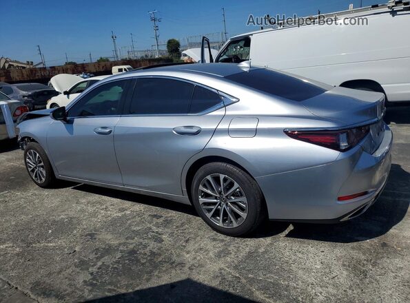 58ACZ1B12SU196604 2025 LEXUS ES Silver Trasero izquierdo