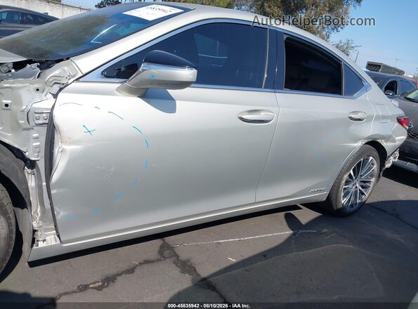 58ADA1C10NU019824 2022 LEXUS ES 300H Silver წინა ხედი