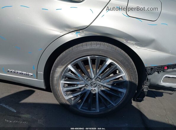 58ADA1C10NU019824 2022 LEXUS ES 300H Silver 