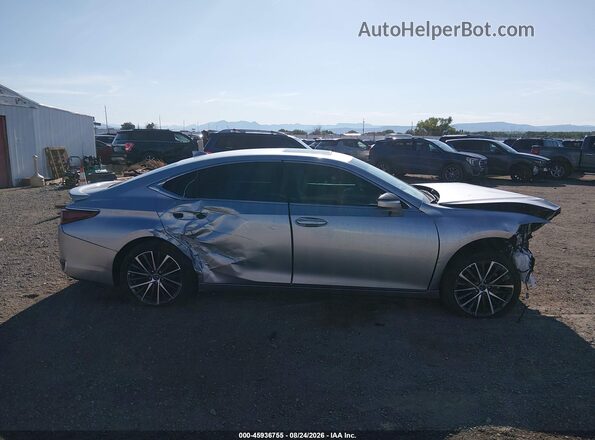58ADA1C12SU070348 2025 LEXUS ES 300H Gray Вид задньої частини салону