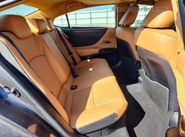 58ADA1C13RU047753 2024 LEXUS ES Gray Rear seats view
