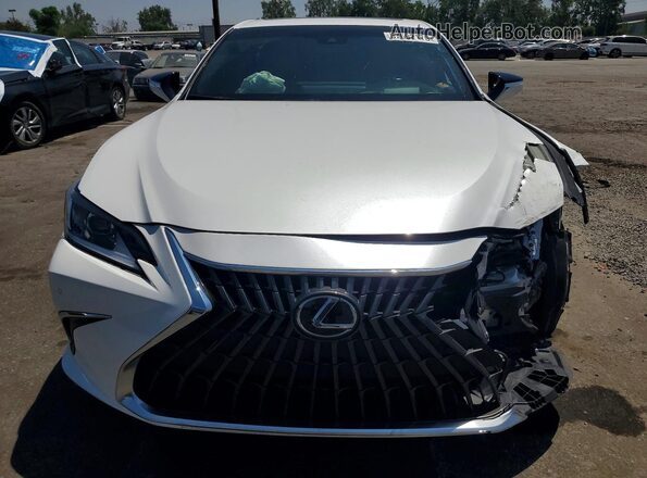 58ADA1C14SU070545 2025 LEXUS ES White Widok z przodu