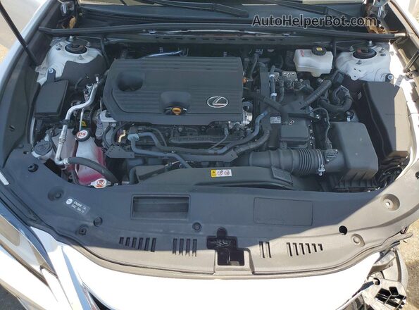 58ADA1C14SU070545 2025 LEXUS ES White Widok wnętrza z tyłu