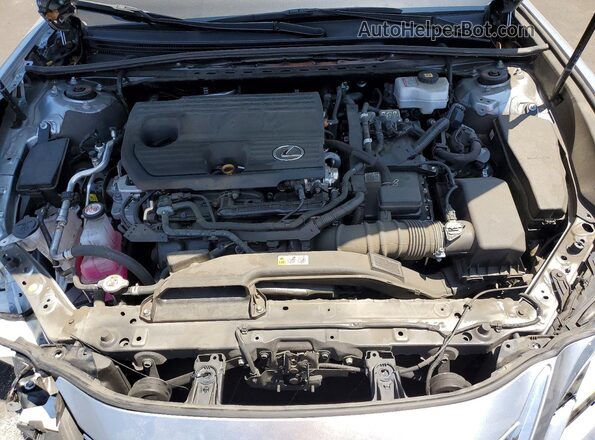 58ADA1C16RU051960 2024 LEXUS ES Silver Вид задньої частини салону