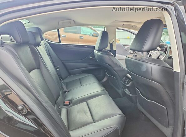 58ADA1C17MU004235 2021 LEXUS ES Black Rear seats view