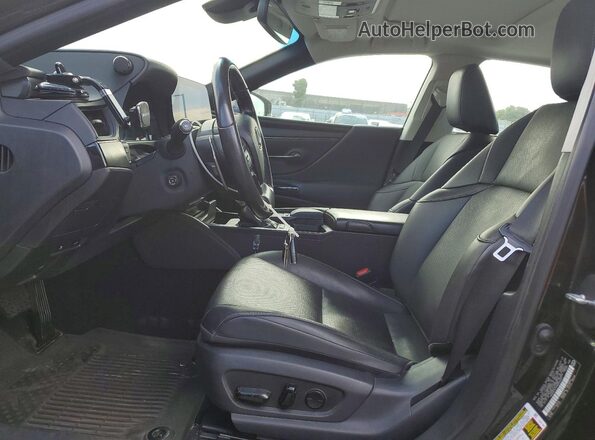 58ADA1C17NU014247 2022 LEXUS ES Черный Вид салона спереди