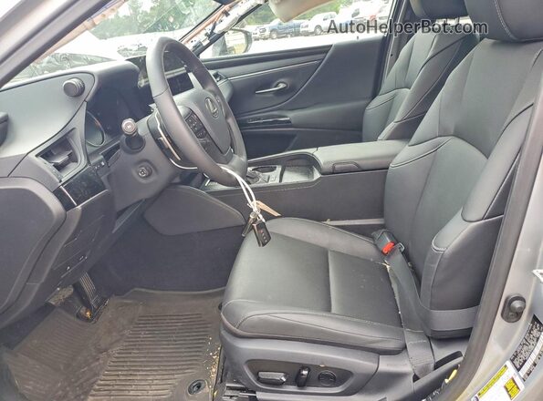 58ADA1C17RU052633 2024 LEXUS ES Silver Widok wnętrza z przodu