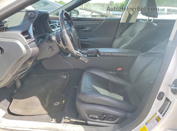 58ADZ1B11LU066402 2020 LEXUS ES White Vista interior delantera
