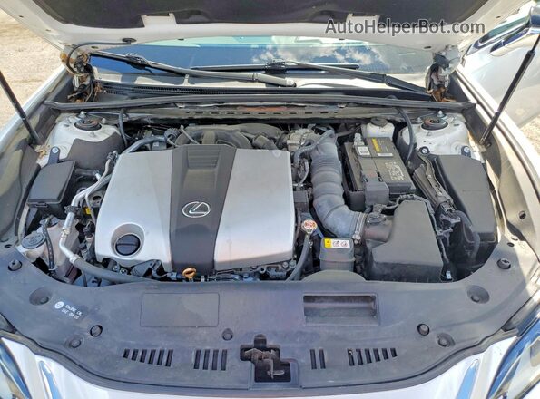 58ADZ1B11LU066402 2020 LEXUS ES White Vista interior trasera