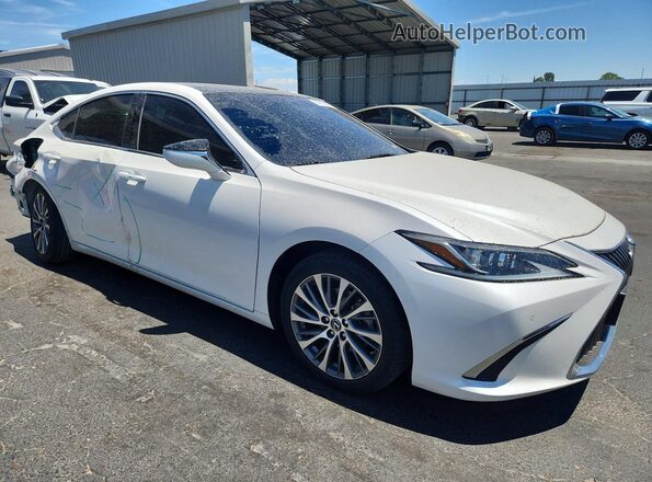 58ADZ1B13LU065882 2020 LEXUS ES White Delantero derecho