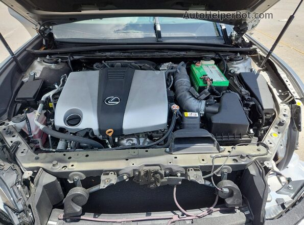 58ADZ1B14LU081573 2020 LEXUS ES Gray Rear interior view
