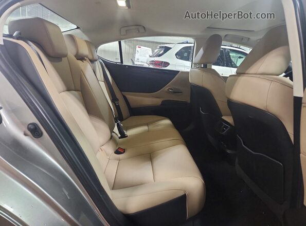 58ADZ1B15LU061316 2020 LEXUS ES Beige Widok tylnych siedzeń
