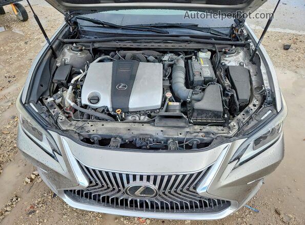 58ADZ1B17MU089023 2021 LEXUS ES Silver Vista interior trasera