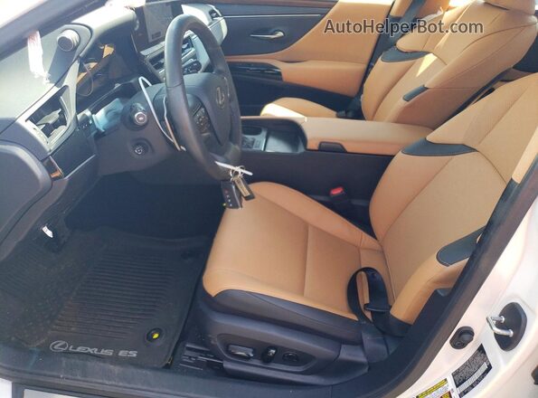 58ADZ1B18SU184980 2025 LEXUS ES White Front interior view