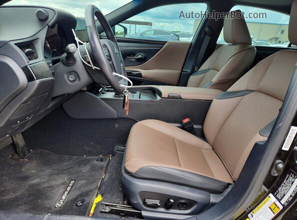 58ADZ1B19RU167261 2024 LEXUS ES Black Вид салону спереду