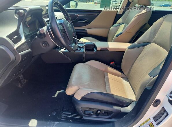 58AEZ1B11LU051418 2020 LEXUS ES White Вид салону спереду