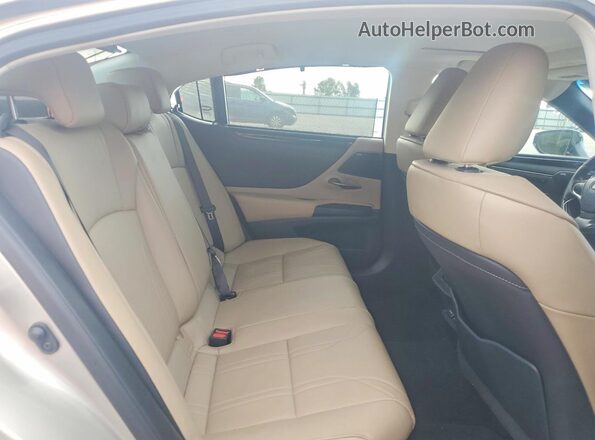 58AF21B12LU010594 2020 LEXUS ES Gold Widok tylnych siedzeń