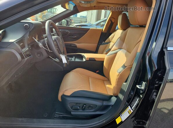 58AFZ1B11SU212160 2025 LEXUS ES Black Front interior view