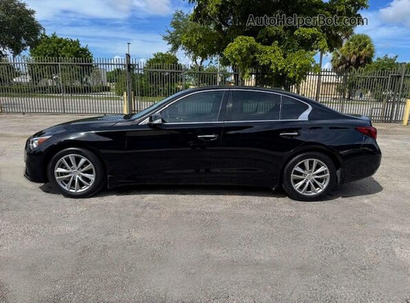 JN1EV7AP1MM701174 2021 INFINITI Q50 Black Widok naklejki z numerem VIN