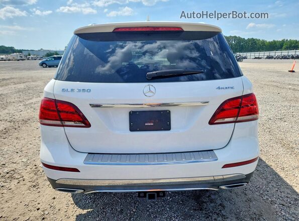 4JGDA5HB7JB002525 2018 MERCEDES-BENZ GLE-CLASS White Widok wnętrza z przodu