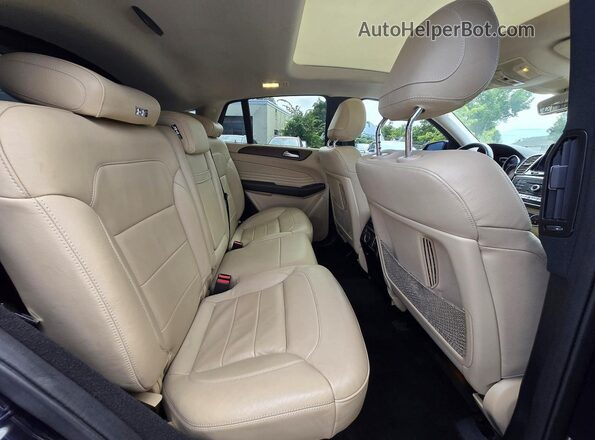 4JGED6EB5JA102599 2018 MERCEDES-BENZ GLE Black Вид салону спереду