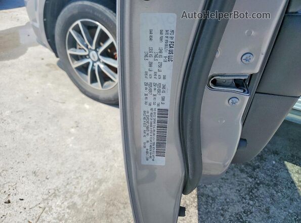 3C4PDCAB7JT496472 2018 DODGE JOURNEY Silver 360 interior view
