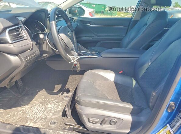 4T1BZ1HKXJU006680 2018 TOYOTA CAMRY Blue Առջևի վահանակի տեսք