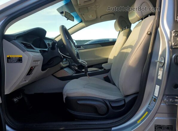 5NPE24AF5HH548942 2017 HYUNDAI SONATA Gray Вид панелі приладів